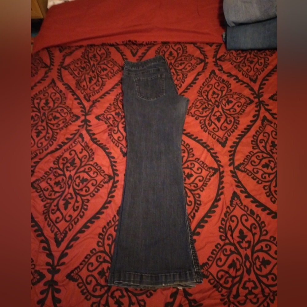 Women's jeans